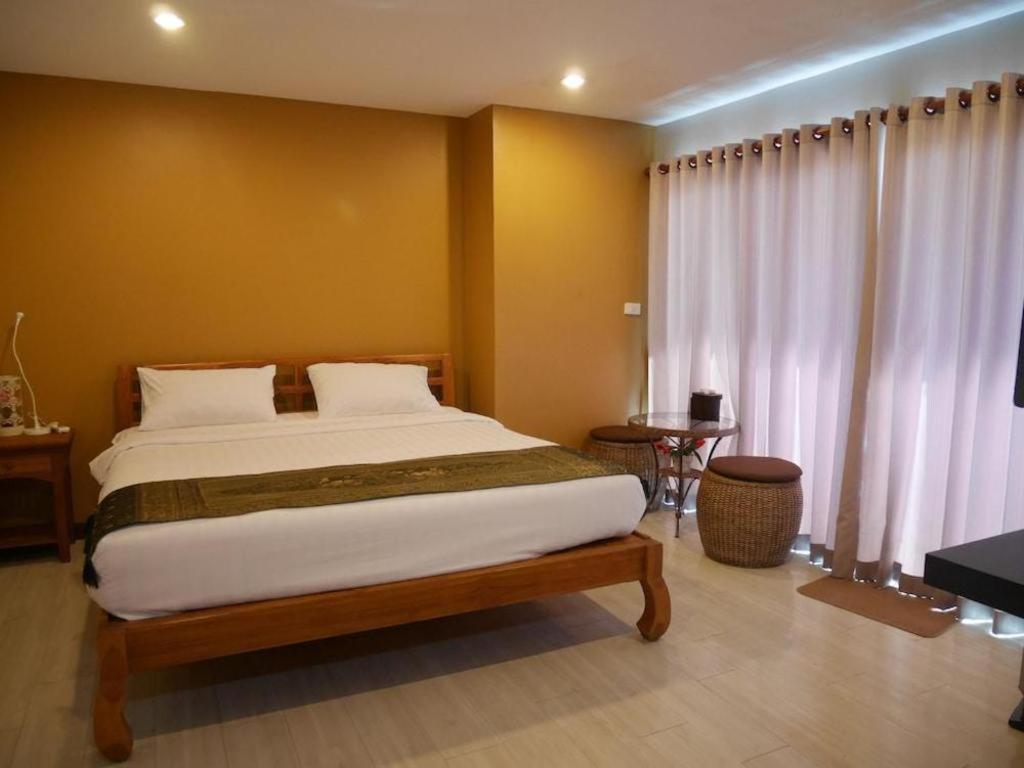 בנגקוק Phaphoom Boutique Residence מראה חיצוני תמונה