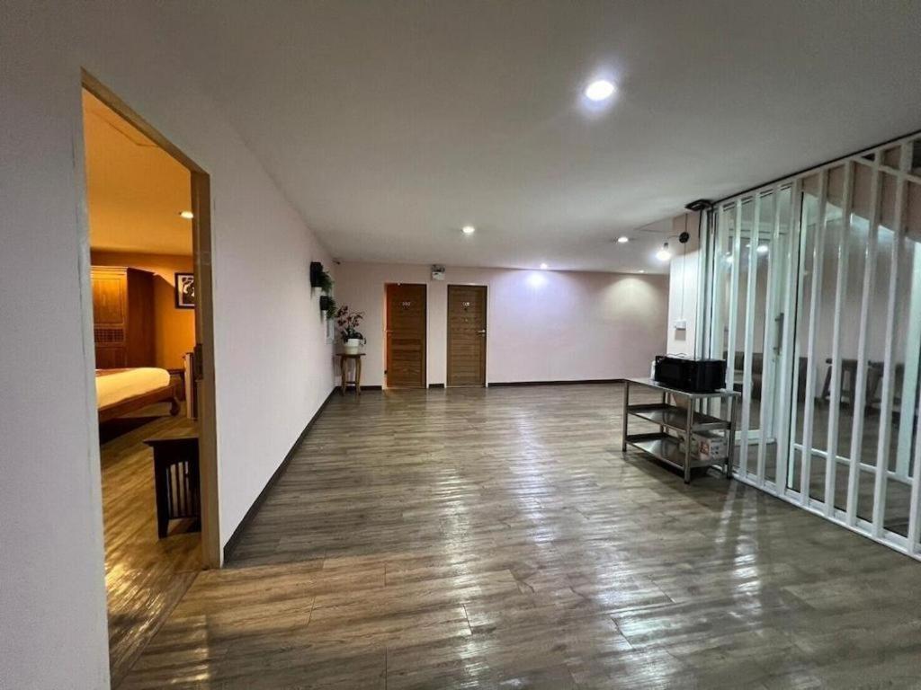 בנגקוק Phaphoom Boutique Residence מראה חיצוני תמונה